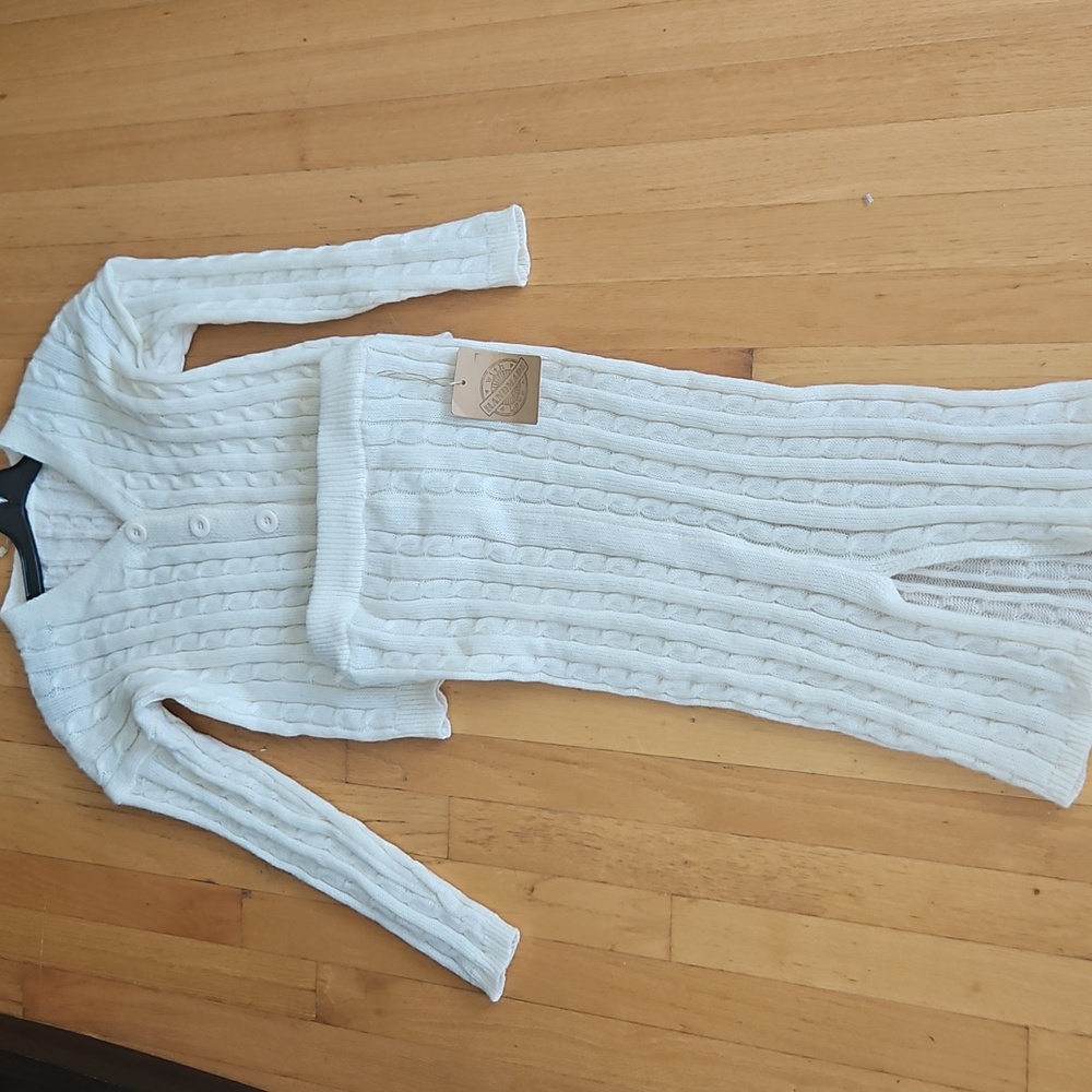 Elegant Cream Cable Knit Cardigan